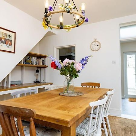 Pure B - Welcoming Bath City 3 Bed House Free Parking & Wifi Exterior photo