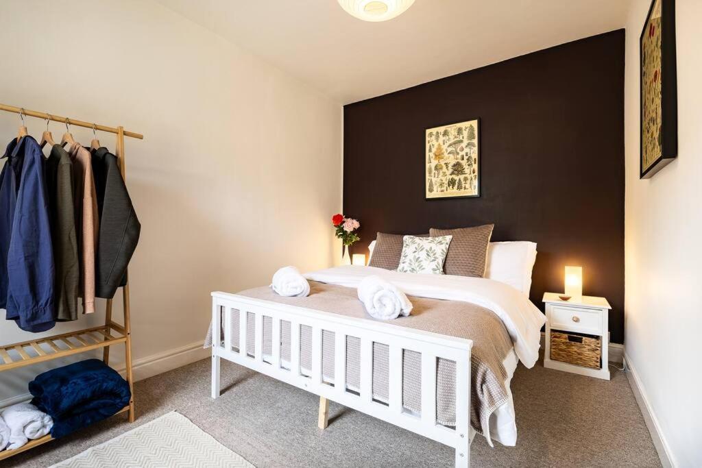 Pure B - Welcoming Bath City 3 Bed House Free Parking & Wifi Exterior photo